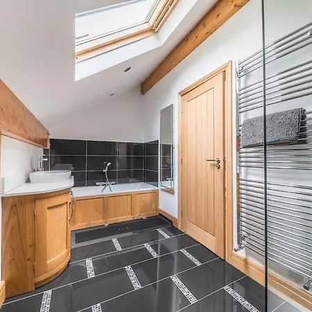 District Luxury Hideaway - Lambhowe Σπίτι διακοπών *