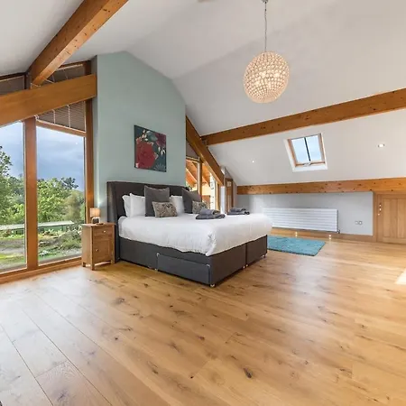 District Luxury Hideaway - Lambhowe