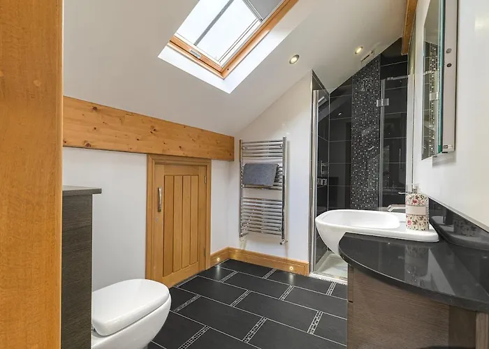 District Luxury Hideaway - Lambhowe *