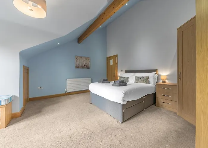 District Luxury Hideaway - Lambhowe Casa de Férias *