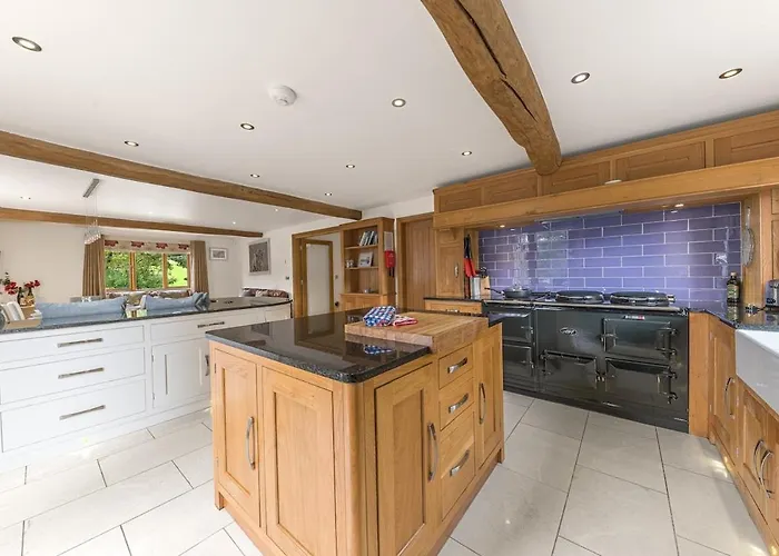 District Luxury Hideaway - Lambhowe