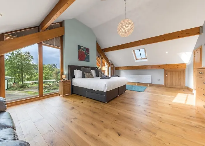 District Luxury Hideaway - Lambhowe