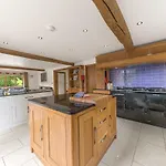 District Luxury Hideaway - Lambhowe