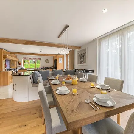 District Luxury Hideaway - Lambhowe Feriehus